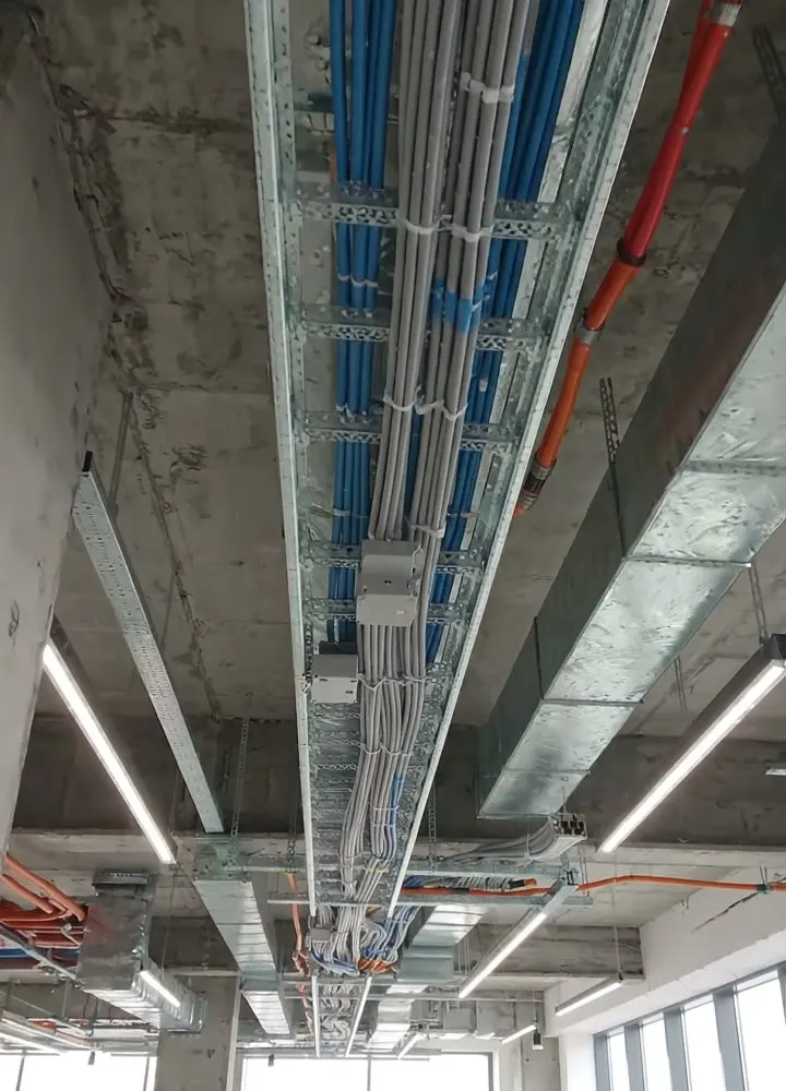 Cable containment and pulled cables in an open ceiling void