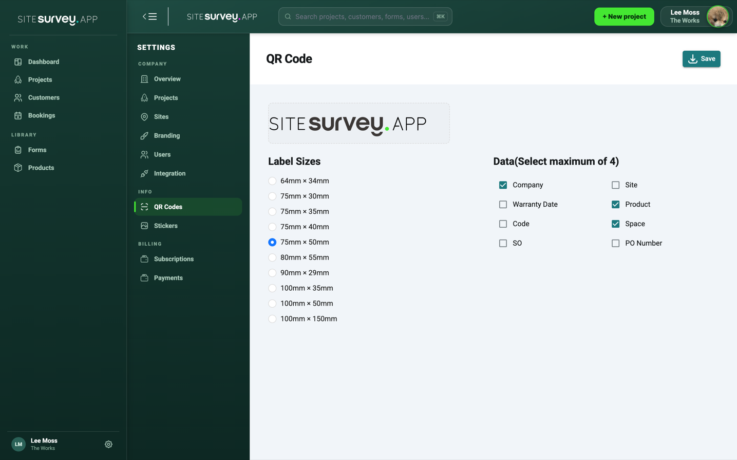 SiteSurvey QR Code settings page with label size choices and up to four data fields for printed stickers.